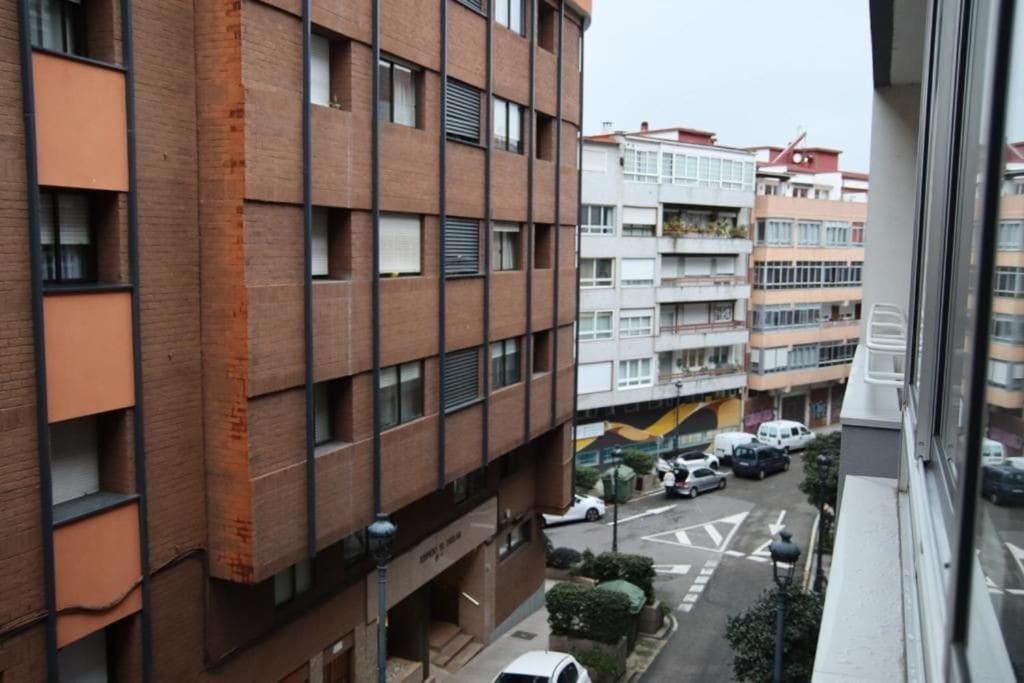 Ferienwohnung Acogedor, Con Garaje, Centrico. Vigo Exterior foto