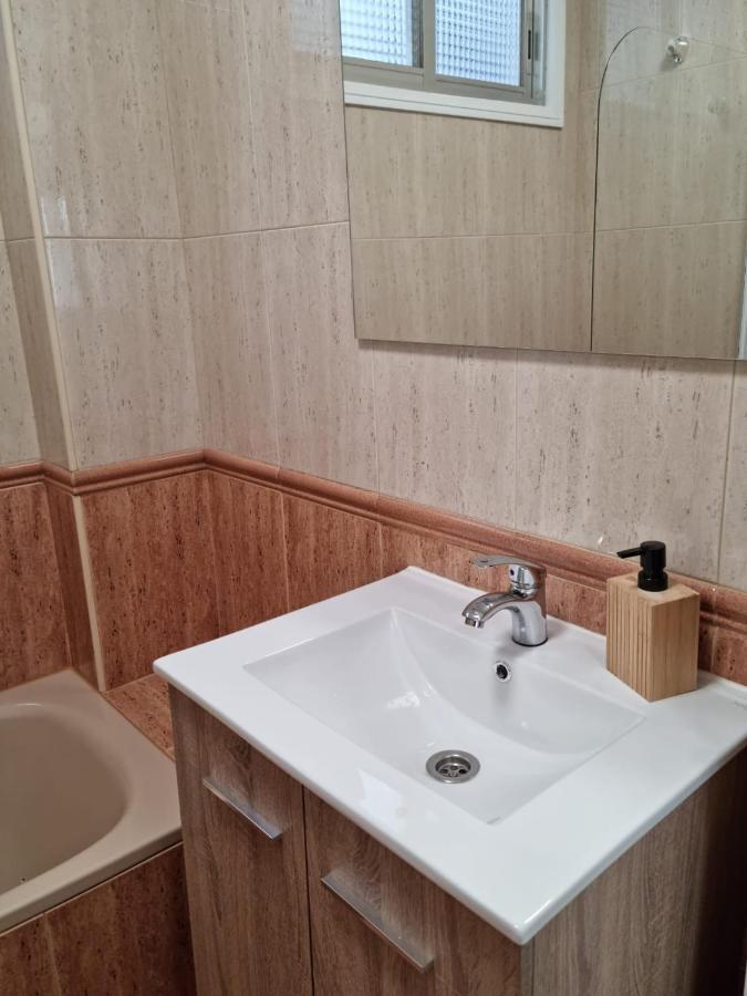 Ferienwohnung Acogedor, Con Garaje, Centrico. Vigo Exterior foto